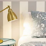 2 Beautiful Bdr Upscale Flat Embracing Tejo!