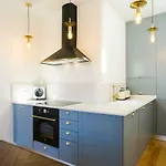 2 Beautiful Bdr Upscale Flat Embracing Tejo! Daire Lisboa