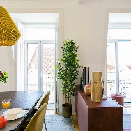 2 Beautiful Bdr Upscale Flat Embracing Tejo! Apartamento Lisboa