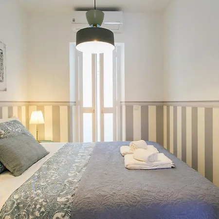 2 Beautiful Bdr Upscale Flat Embracing Tejo! * Lisbon